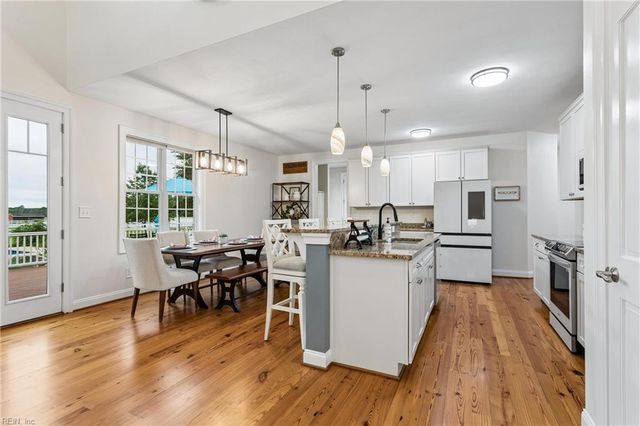 1713 Sanderson RD, Chesapeake, VA 23322