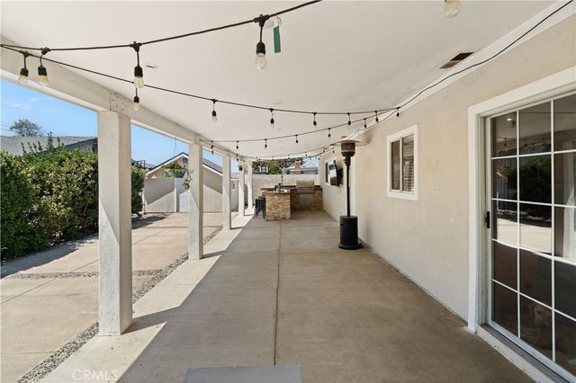 16289 Ramona, Fontana, CA 92336