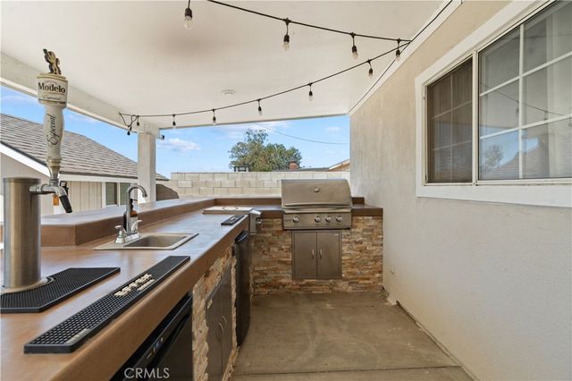 16289 Ramona, Fontana, CA 92336