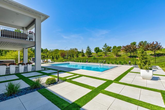 1129 S Wilder Place, West Des Moines, IA 50266