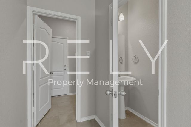 140 Katie Elder DR, Jarrell, TX 76537