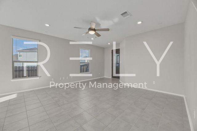 140 Katie Elder DR, Jarrell, TX 76537