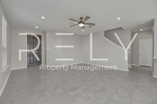 140 Katie Elder DR, Jarrell, TX 76537