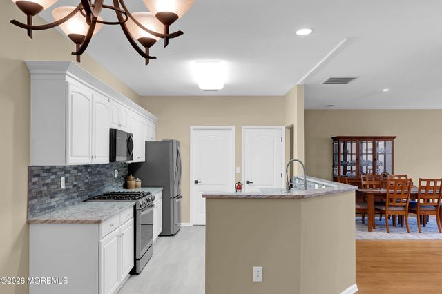 65 Golden Willows Avenue, Lakewood, NJ 08701