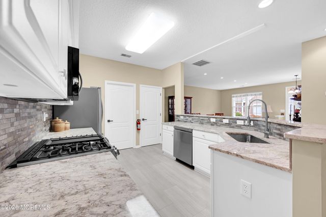 65 Golden Willows Avenue, Lakewood, NJ 08701
