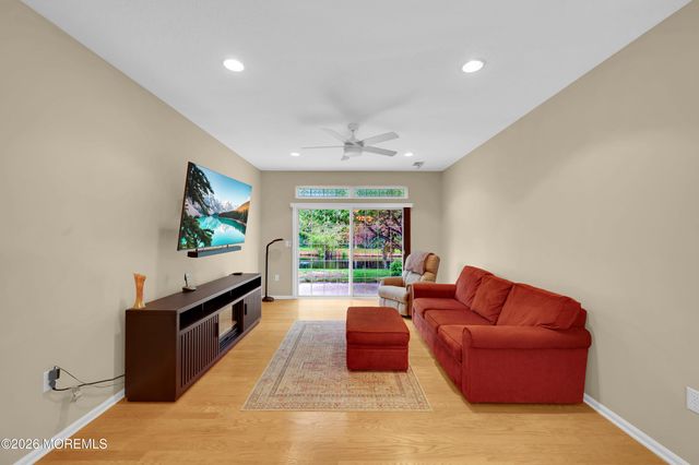 65 Golden Willows Avenue, Lakewood, NJ 08701