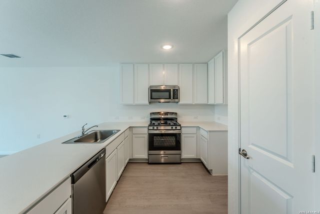 10839 Bernal Cove, San Antonio, TX 78224