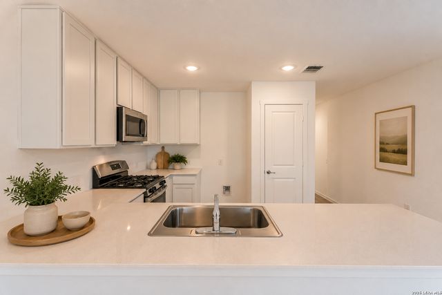 10839 Bernal Cove, San Antonio, TX 78224