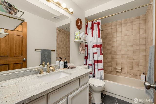 16619 71st Place W, Lynnwood, WA 98037