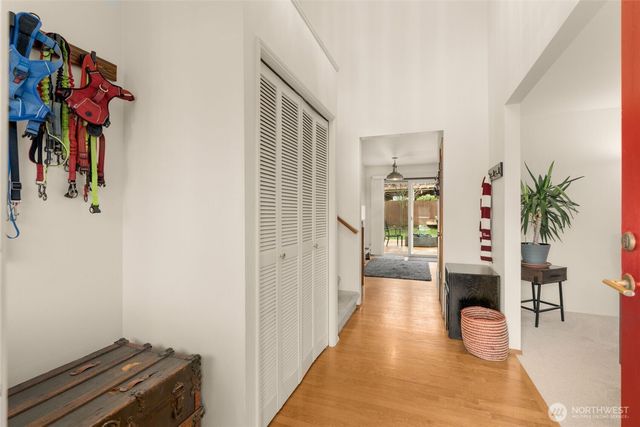 16619 71st Place W, Lynnwood, WA 98037