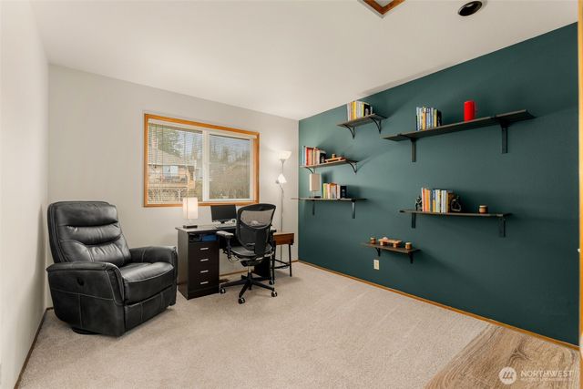 16619 71st Place W, Lynnwood, WA 98037