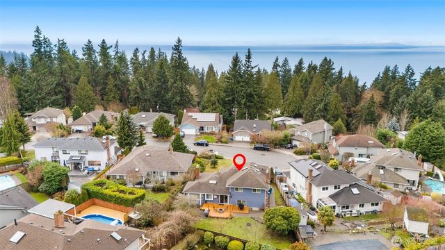 16619 71st Place W, Lynnwood, WA 98037