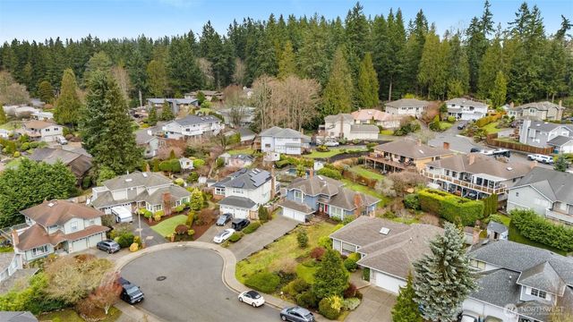 16619 71st Place W, Lynnwood, WA 98037