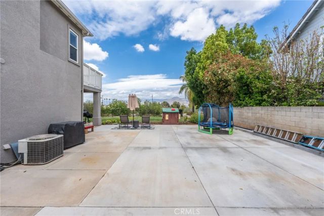 1621 Arcata, Redlands, CA 92374