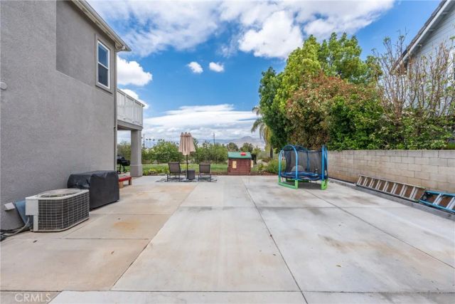 1621 Arcata, Redlands, CA 92374