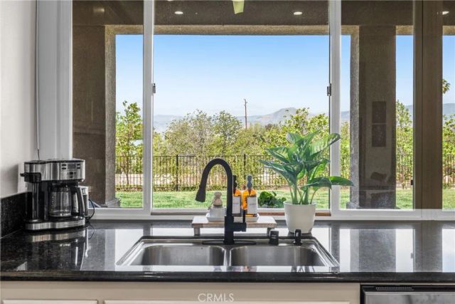 1621 Arcata, Redlands, CA 92374