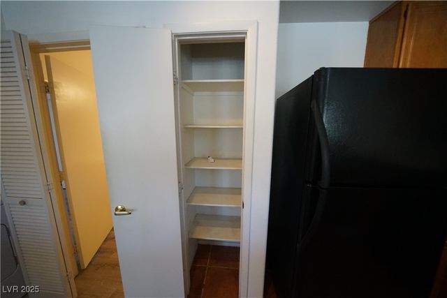 10245 South Maryland Parkway 204, Las Vegas, NV 89183