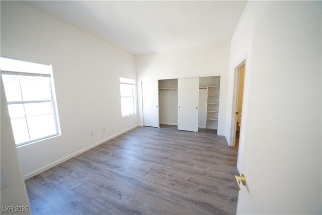 10245 South Maryland Parkway 204, Las Vegas, NV 89183