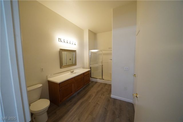 10245 South Maryland Parkway 204, Las Vegas, NV 89183