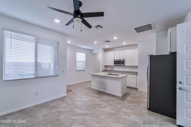 6721 E Via De Ayate, Tucson, AZ 85756