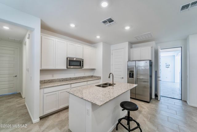 6721 E Via De Ayate, Tucson, AZ 85756