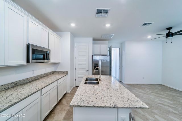 6721 E Via De Ayate, Tucson, AZ 85756