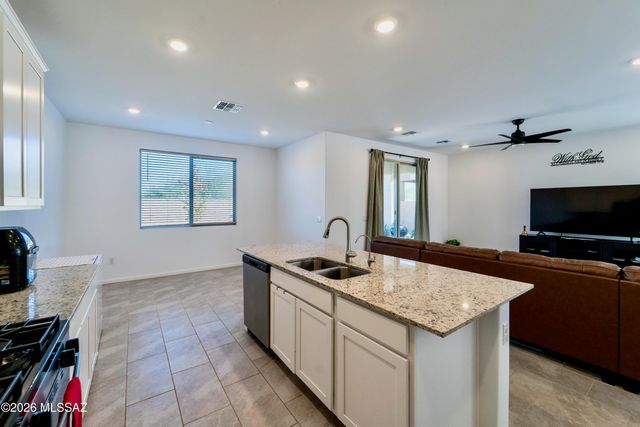 6721 E Via De Ayate, Tucson, AZ 85756