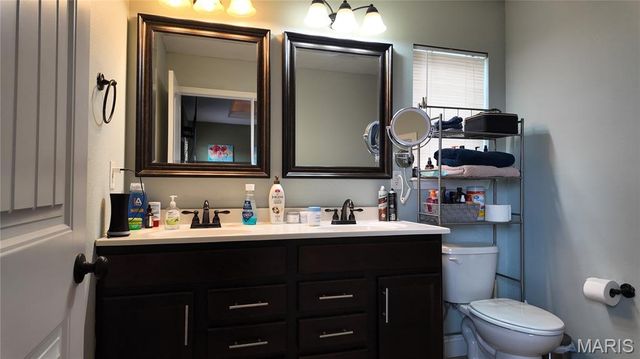 110 Sandstone Drive, St Robert, MO 65584