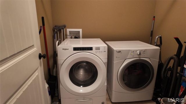 110 Sandstone Drive, St Robert, MO 65584