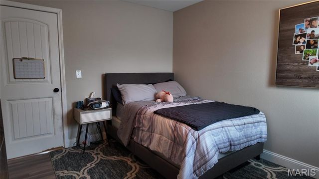 110 Sandstone Drive, St Robert, MO 65584