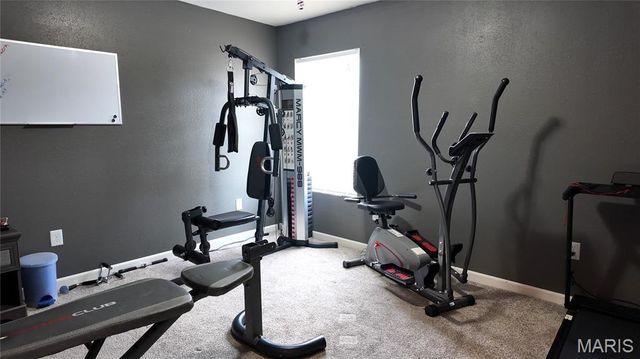 110 Sandstone Drive, St Robert, MO 65584