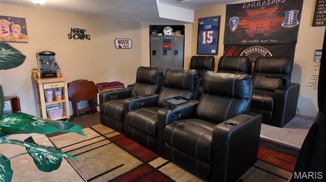 110 Sandstone Drive, St Robert, MO 65584