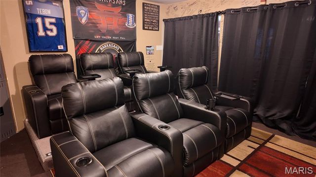 110 Sandstone Drive, St Robert, MO 65584