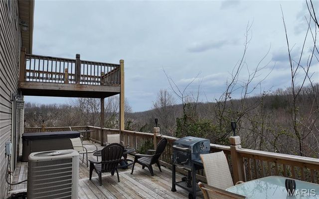 110 Sandstone Drive, St Robert, MO 65584