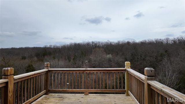 110 Sandstone Drive, St Robert, MO 65584