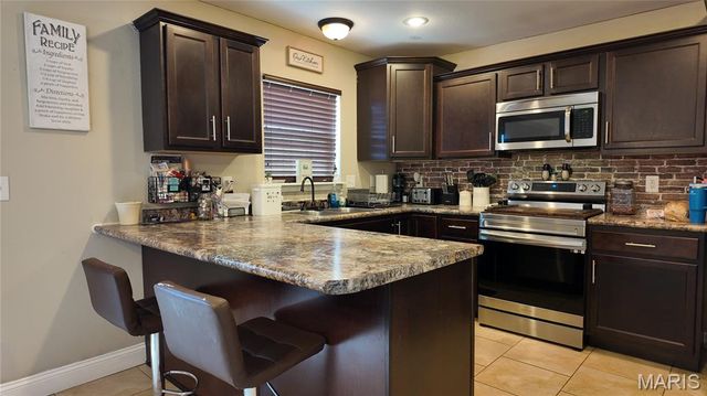 110 Sandstone Drive, St Robert, MO 65584