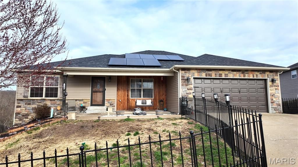 110 Sandstone Drive, St Robert, MO 65584