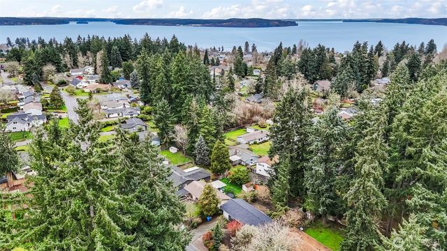 2309 Beech Avenue, Steilacoom, WA 98388