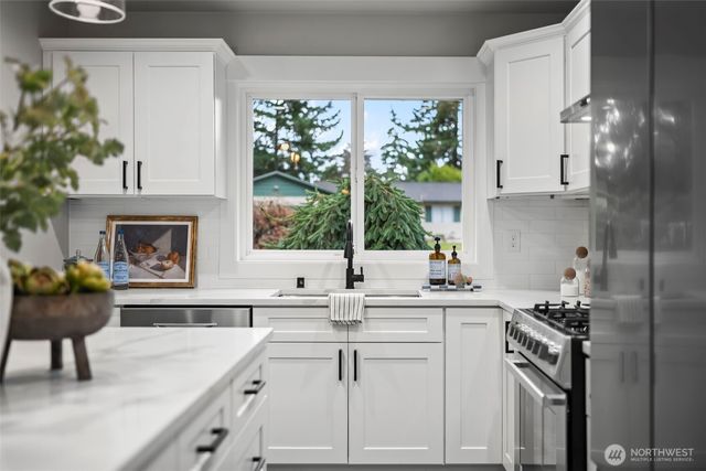 2309 Beech Avenue, Steilacoom, WA 98388