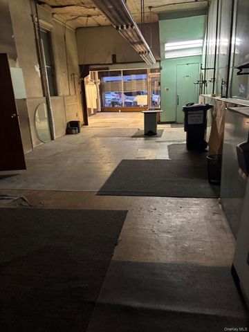 71-29 Myrtle Avenue 1st Fl, Glendale, NY 11385