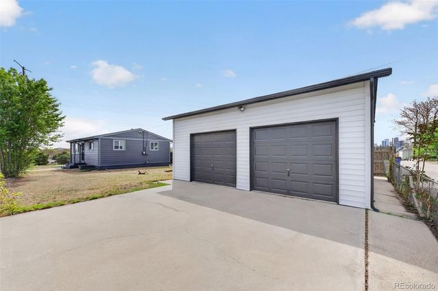 150 E 49th Avenue, Denver, CO 80216