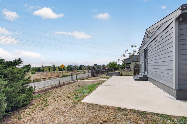 150 E 49th Avenue, Denver, CO 80216