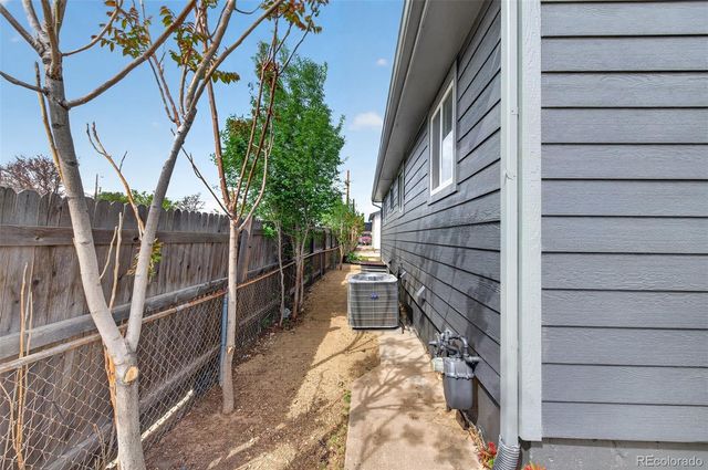 150 E 49th Avenue, Denver, CO 80216