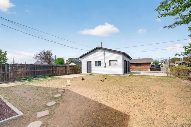 150 E 49th Avenue, Denver, CO 80216