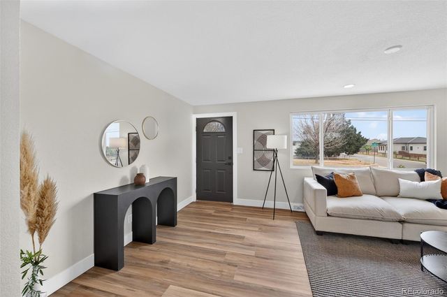 150 E 49th Avenue, Denver, CO 80216