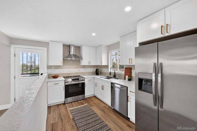 150 E 49th Avenue, Denver, CO 80216