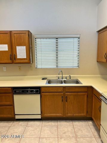2363 W COMSTOCK Drive, Chandler, AZ 85224