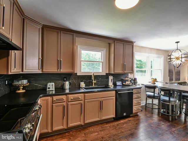 3841 SUNRISE DR, Huntingtown, MD 20639