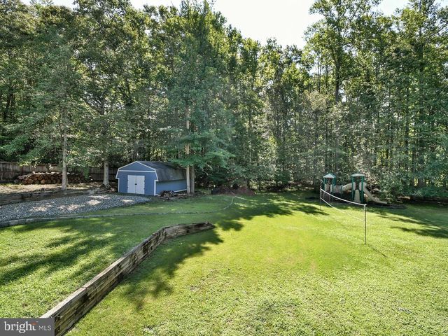 3841 SUNRISE DR, Huntingtown, MD 20639