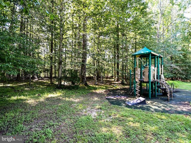 3841 SUNRISE DR, Huntingtown, MD 20639